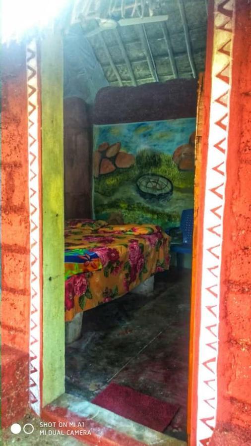 Om Shanti Om Homestay Hampi Exterior foto